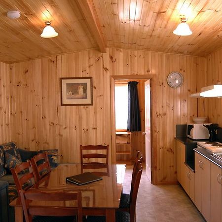 Captain Cook Holiday Park Adventure Bay Room photo