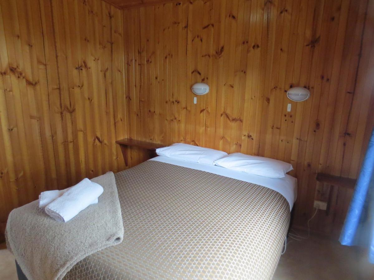 Captain Cook Holiday Park Adventure Bay Exterior photo