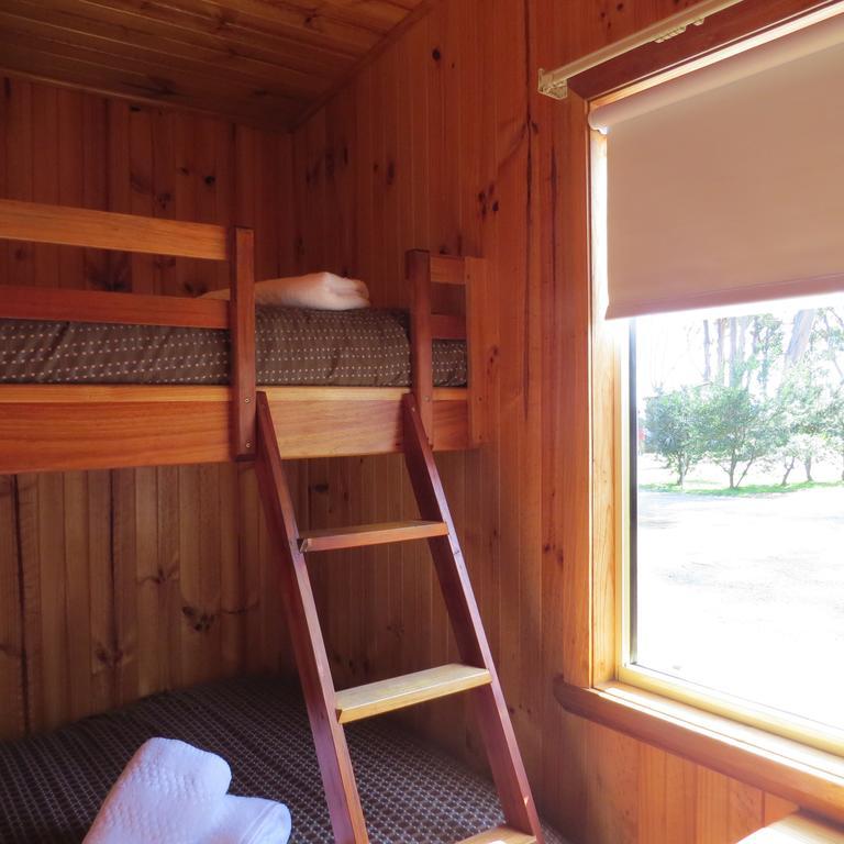 Captain Cook Holiday Park Adventure Bay Exterior photo