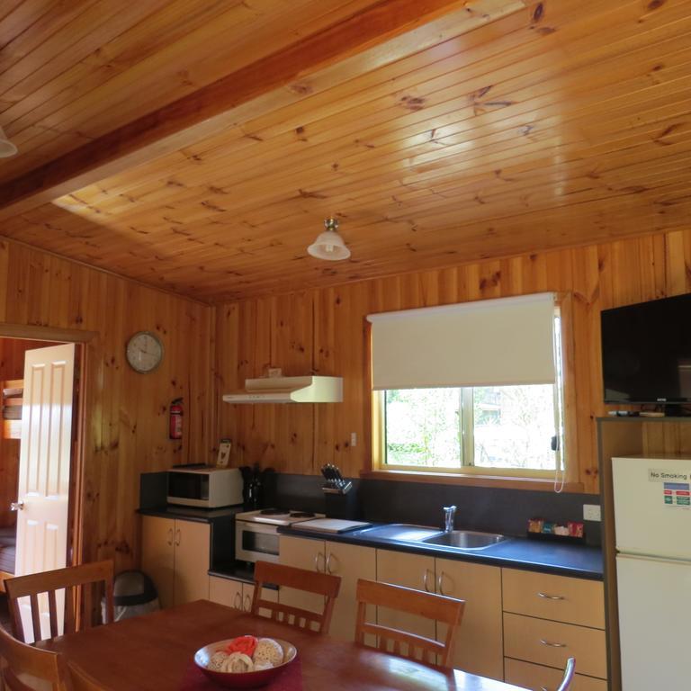 Captain Cook Holiday Park Adventure Bay Exterior photo