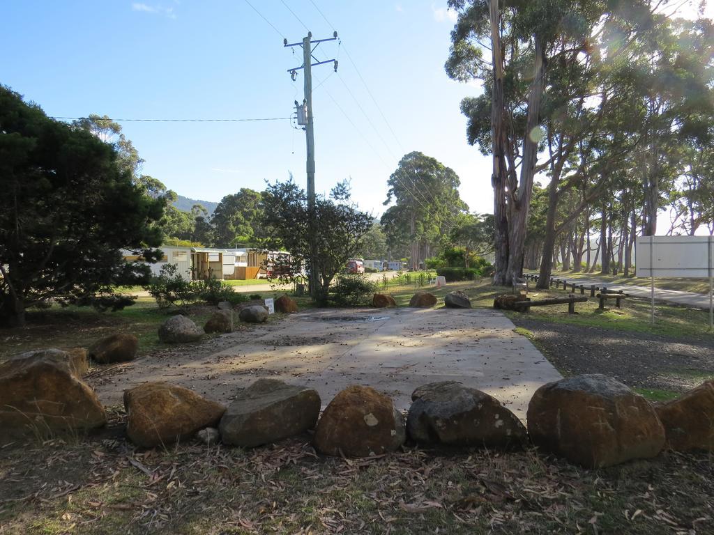 Captain Cook Holiday Park Adventure Bay Room photo
